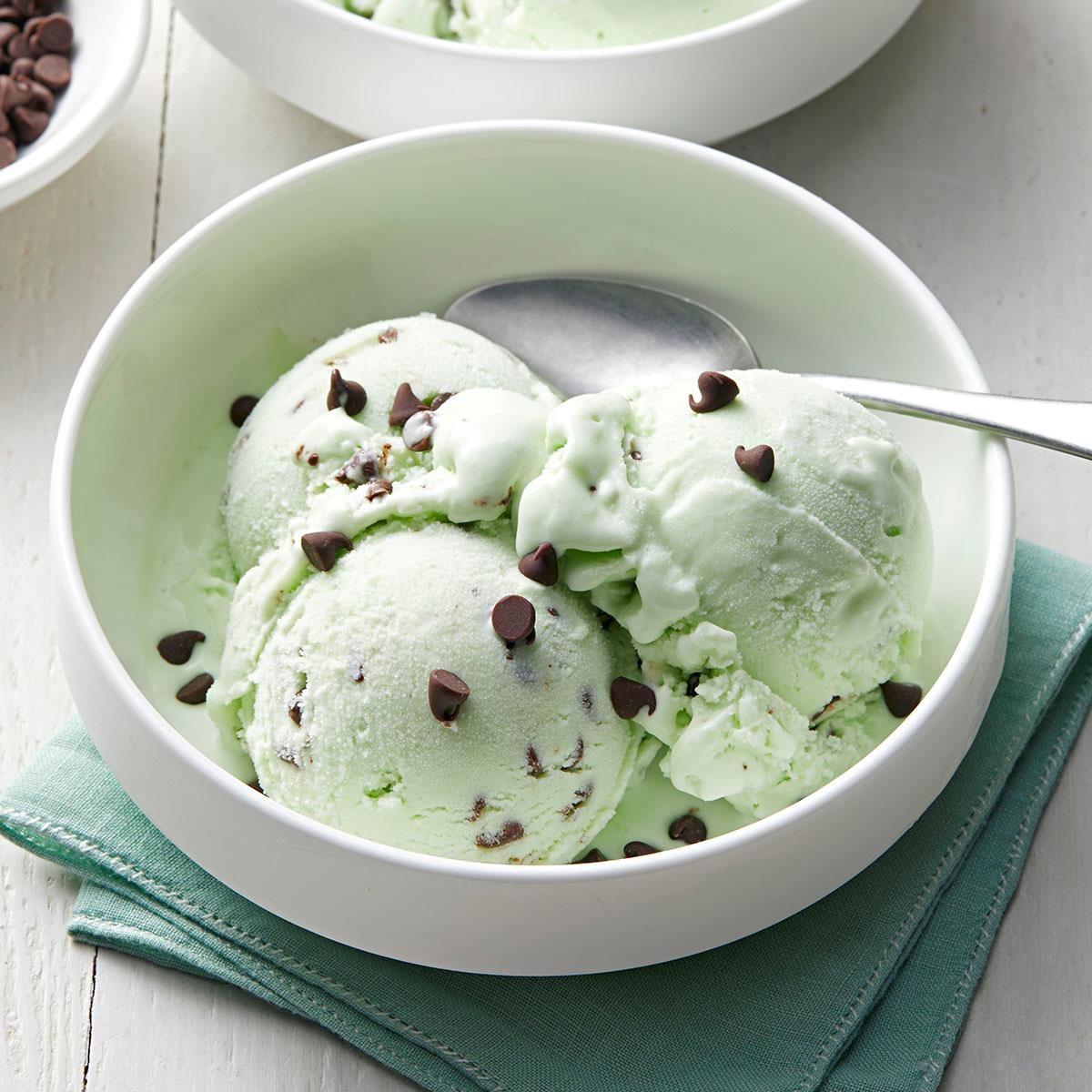 Mint Choc Chip Gelato image 0