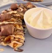 Kinder Bueno (White) Croffle